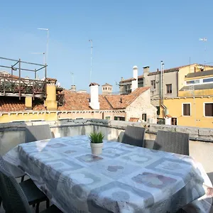 corte-del-tintor-apartments.hotelinveneto.com/