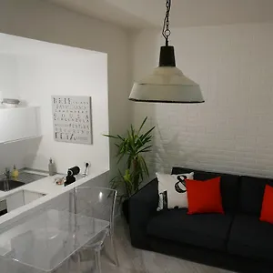 Les Di , Parma Italien