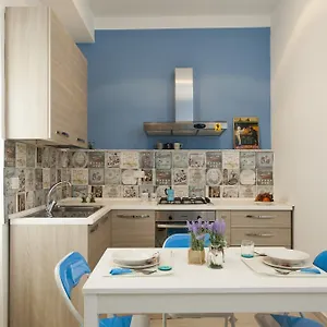 byron-shelley-apartments.hotelitalianriviera.com/